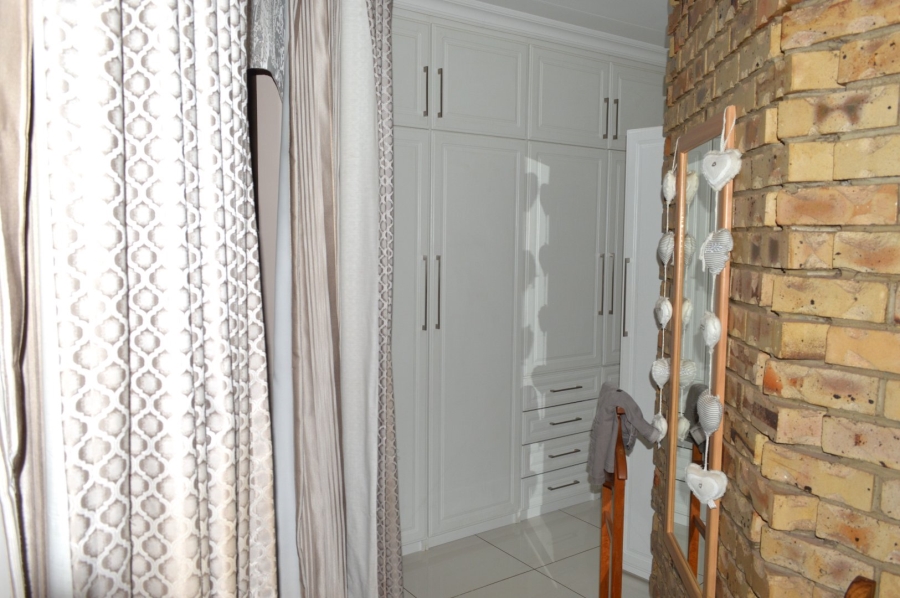 4 Bedroom Property for Sale in Doringkruin North West